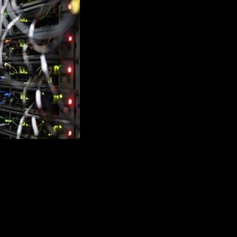 'Splinternets' threat to be avoided, says web address controller