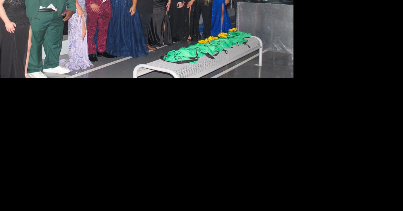 Royalty crowned at Derby High School prom | Derby News | derbyinformer.com