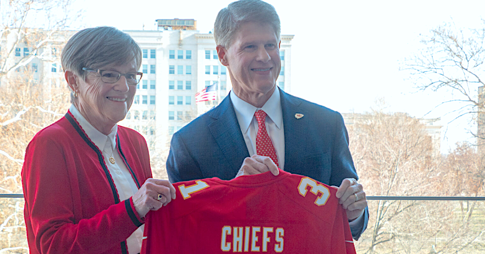 Kansas lures Chiefs across state lines