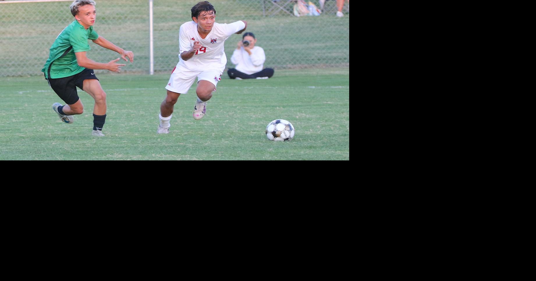 Wednesday Roundup October 1, 2025 | Derby Sports | derbyinformer.com