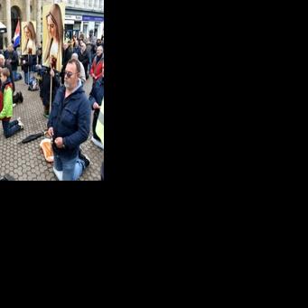 Tens of thousands petition against Croatia Catholic men's public prayers