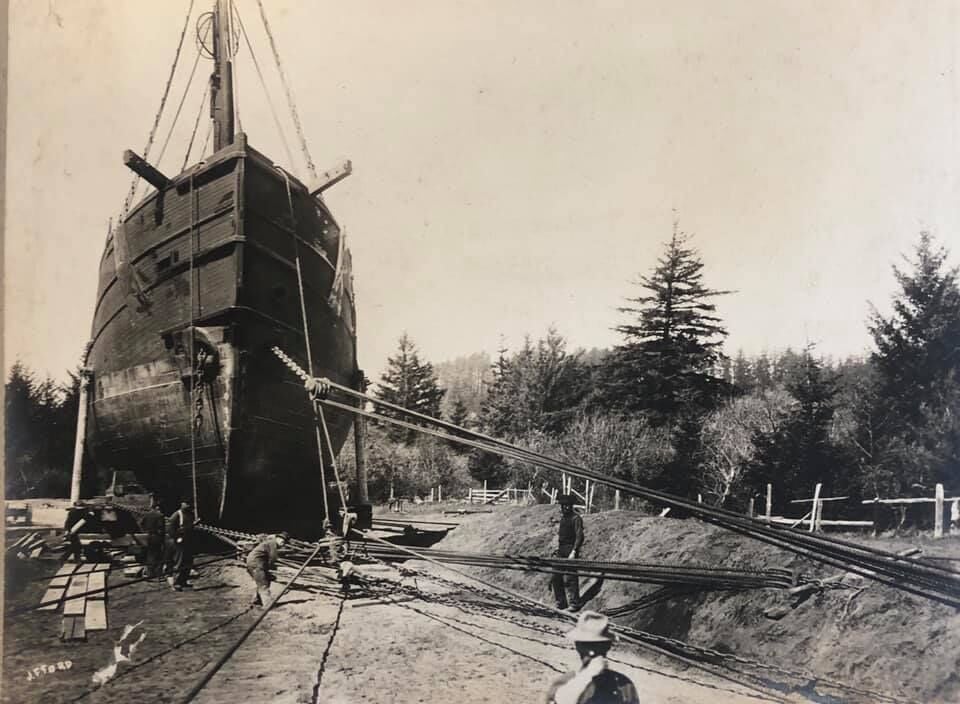 This Nest of Dangers': Believe-it-or-not voyages of Columbia River  Lightship No. 50, 1892 - 1909, Life