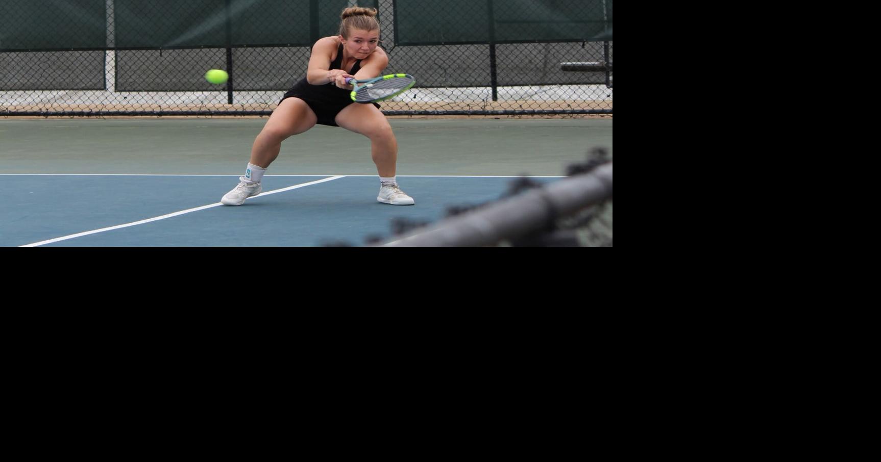 Davis wins girls singles division tit le