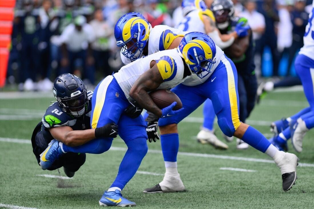 Report: Seahawks To Put LB Uchenna Nwosu (thigh) On IR | National ...