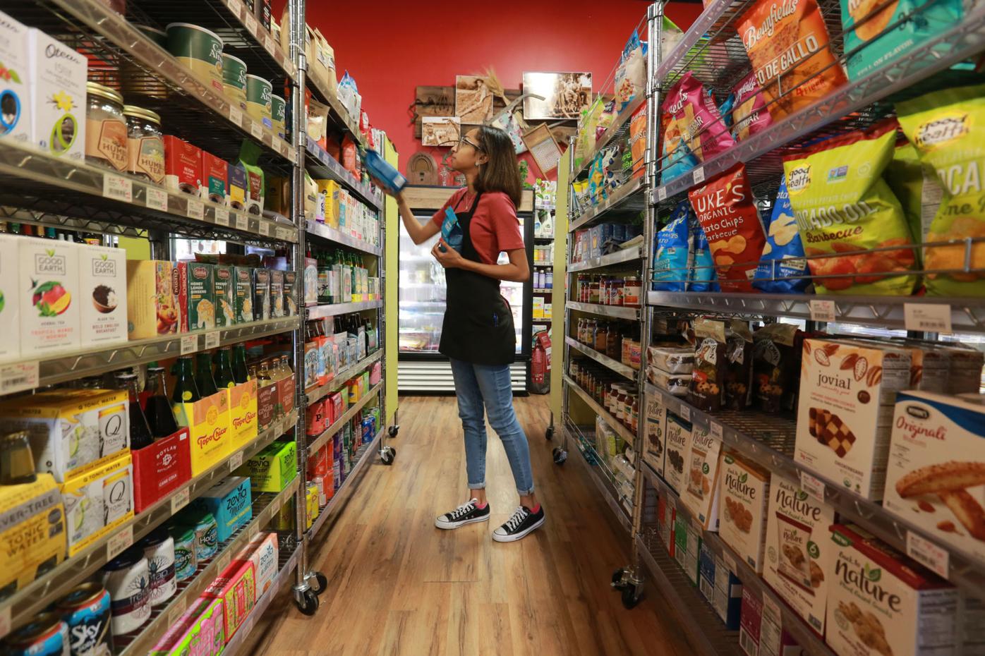 djr-2021-07-04-biz-whole-family-twp4