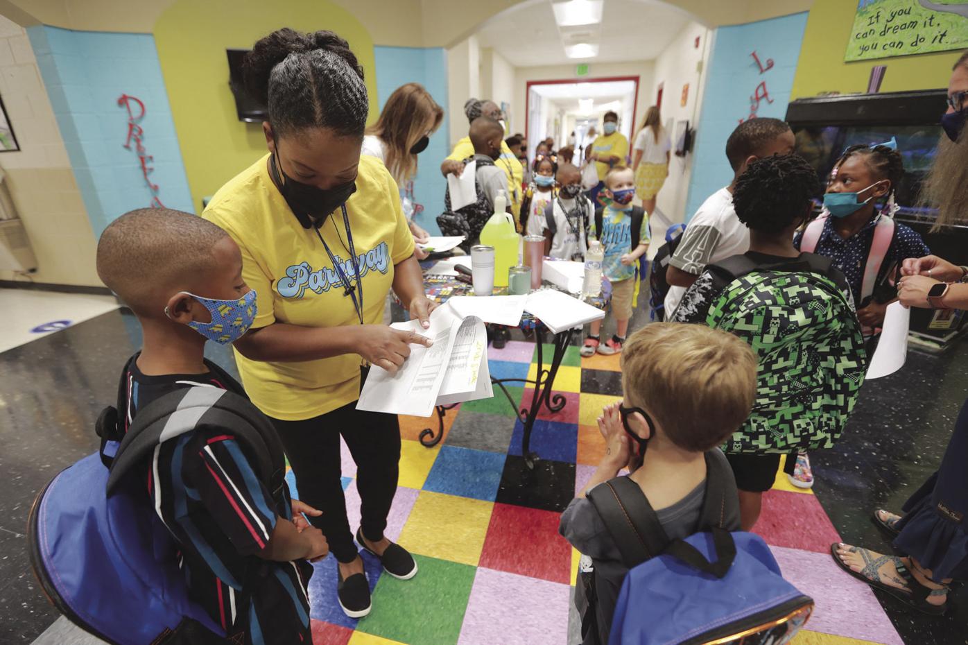 Gov. Tate Reeves indicates he will sign teacher pay raise bill into law |  State Government | djournal.com