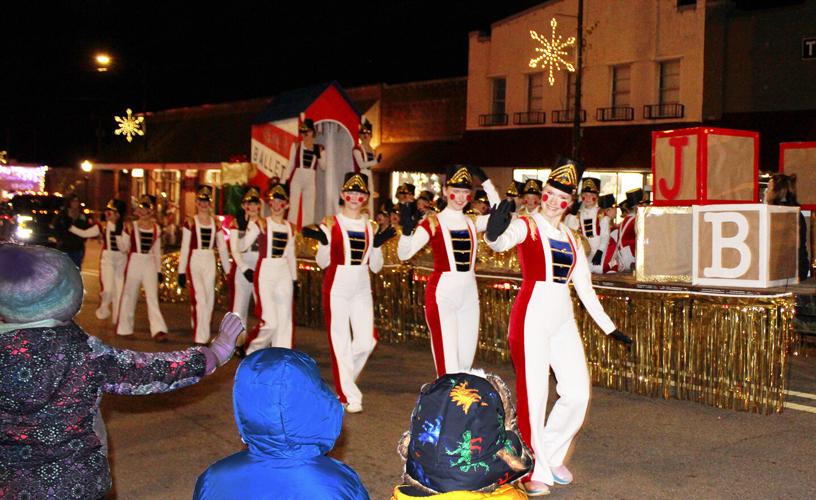 New AlbanyUnion County Christmas Parade spreads holiday cheer New