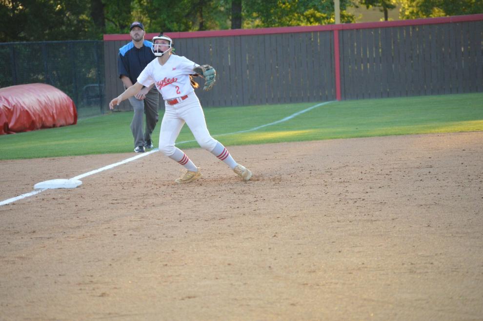 West Union defeats Wheeler in 1A softball, advance to north half