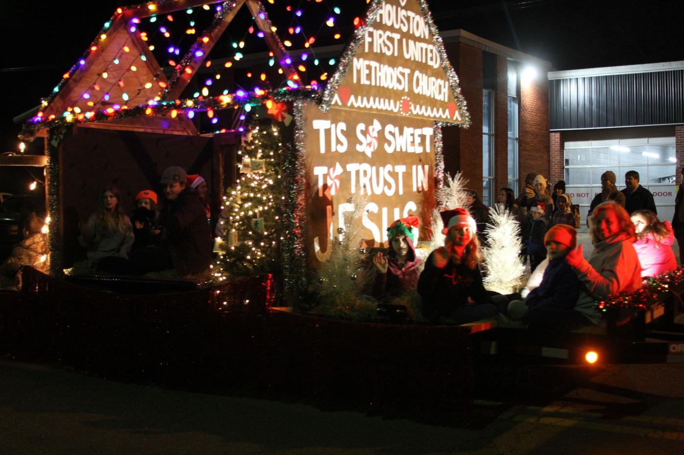 Booneville Ms Christmas Parade 2022 Houston Held Annual Christmas Parade | Chickasaw Journal | Djournal.com