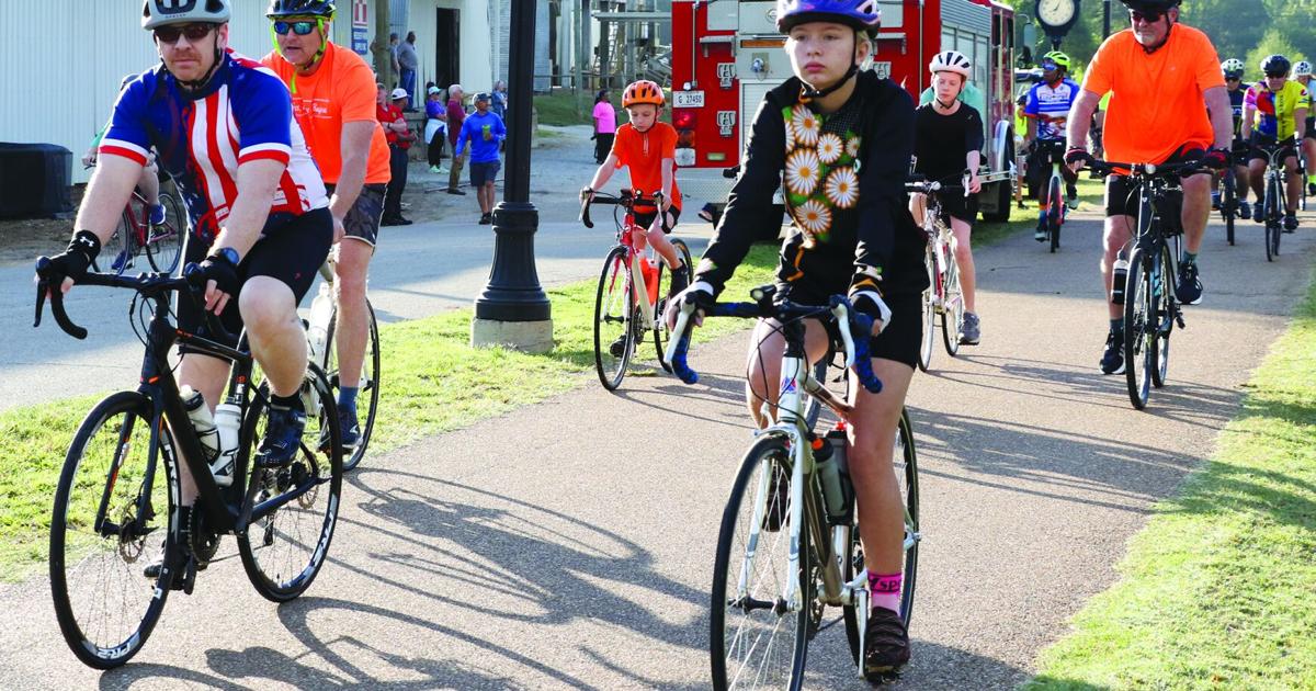 Tour de Bodock draws over 300 cyclists | Photos | djournal.com