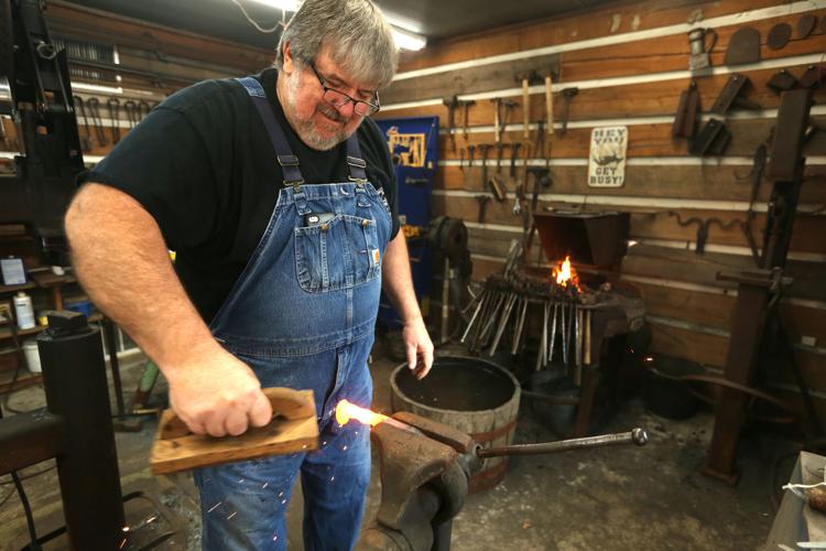 Hawaiian Resort Offers Knife Forging Blacksmith Experience