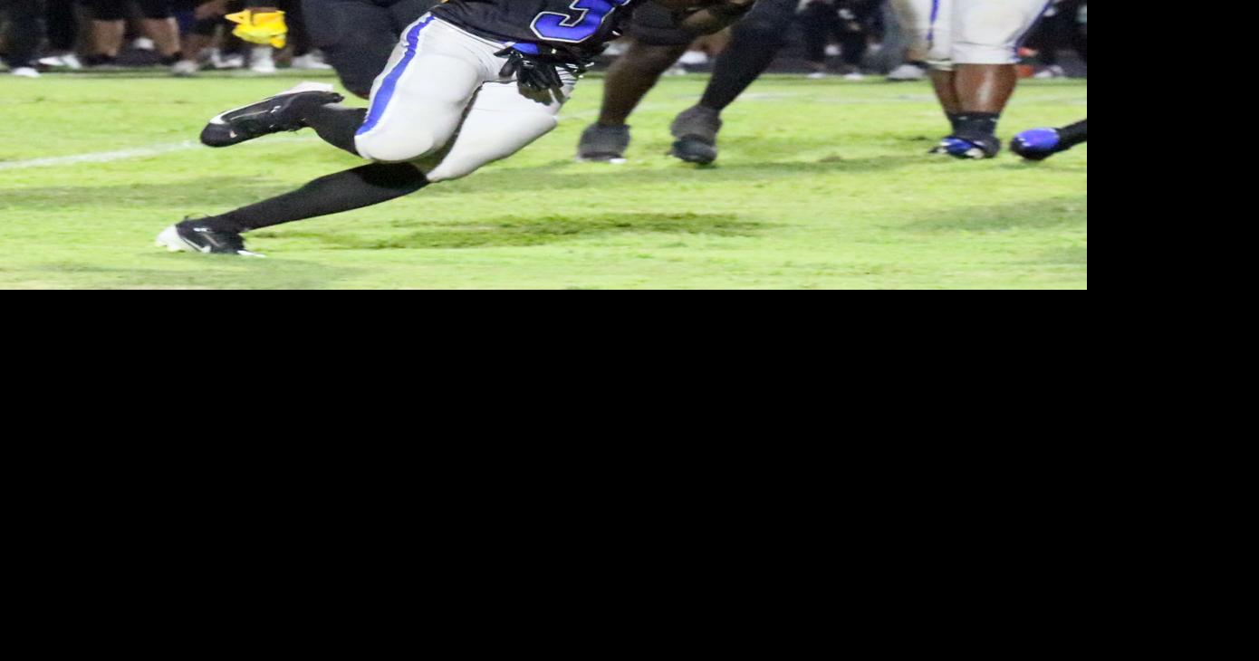 Bulldogs leaning on dynamic backfield