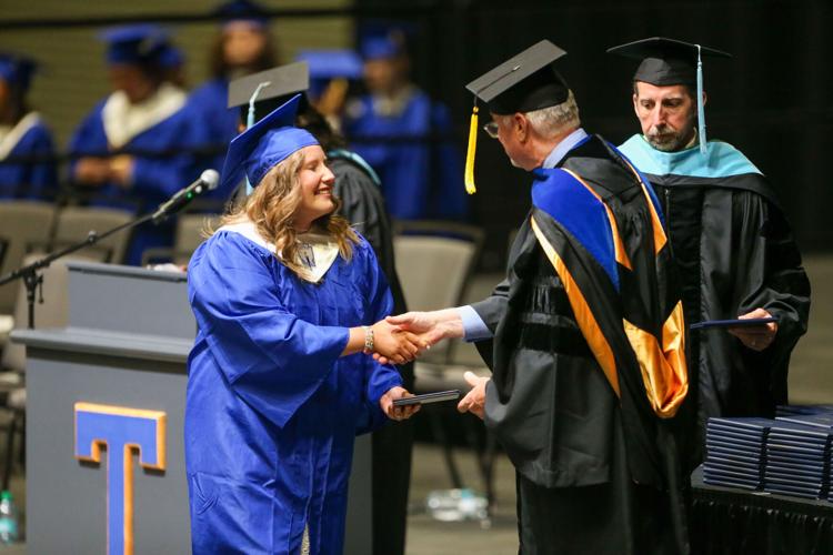 djr-2024-05-18-news-ths-GRAD-HM