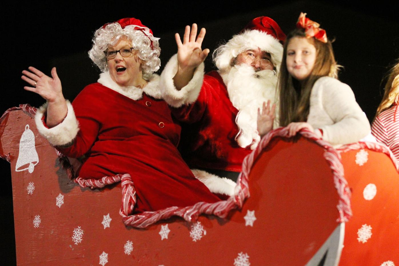 Reeds Christmas Pareade 2022 Photos: Reed's Tupelo Christmas Parade Returns To Downtown | Local News |  Djournal.com