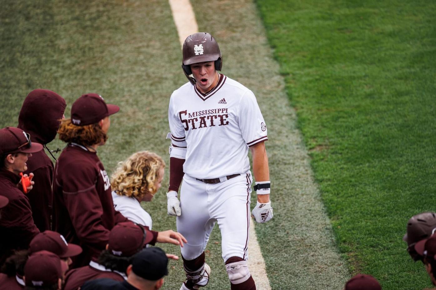 Iowa native Calvin Harris prepares for the MLB Draft