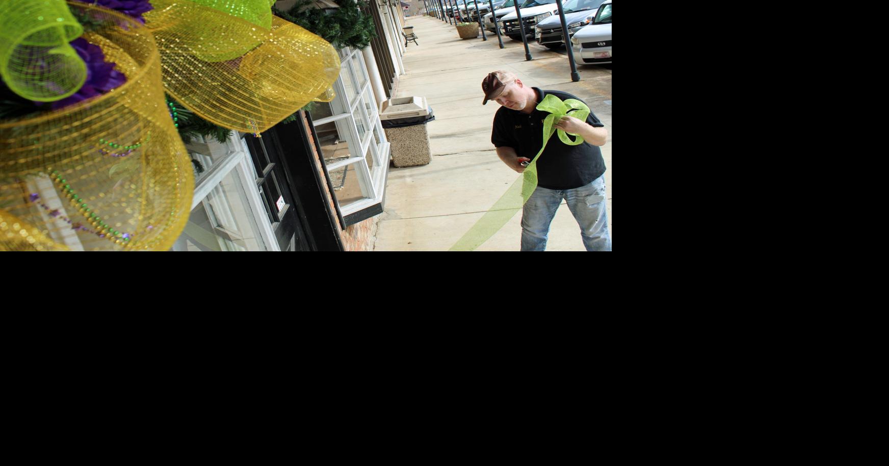 Parade and ball roll in Aberdeen Mardi Gras celebration News