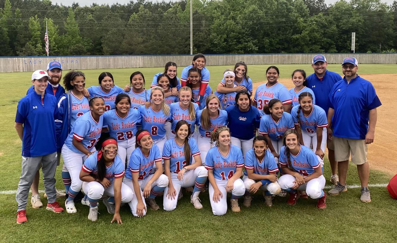 Nation's topranked team powers past Saltillo High school Sports