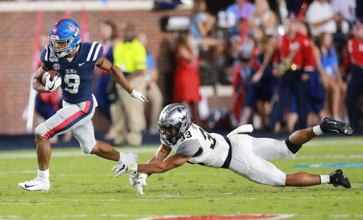Notebook Ole Miss Freshmen Find The End Zone Again Sports