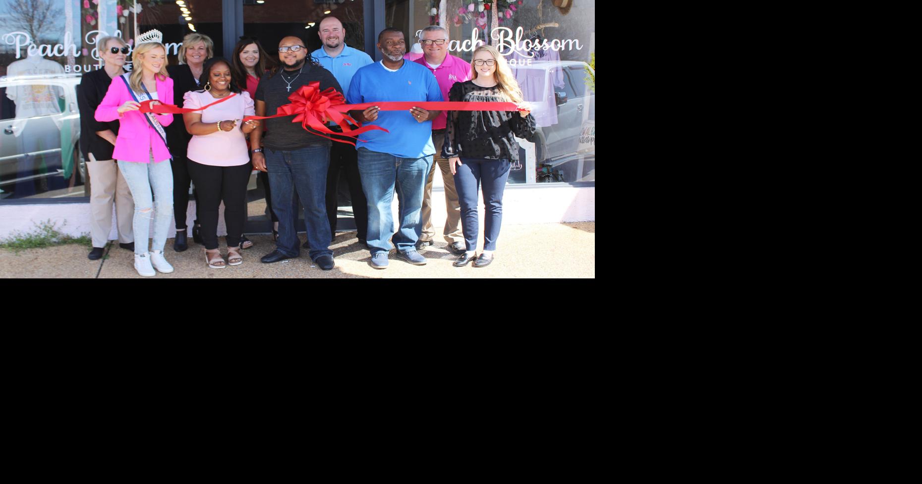 Peach Blossom Boutique opens in New Albany New Albany Gazette