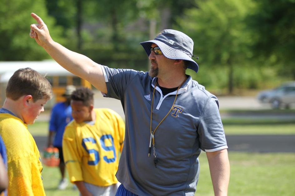 Middle Men Middle School Coaches Lay Foundation For Varsity