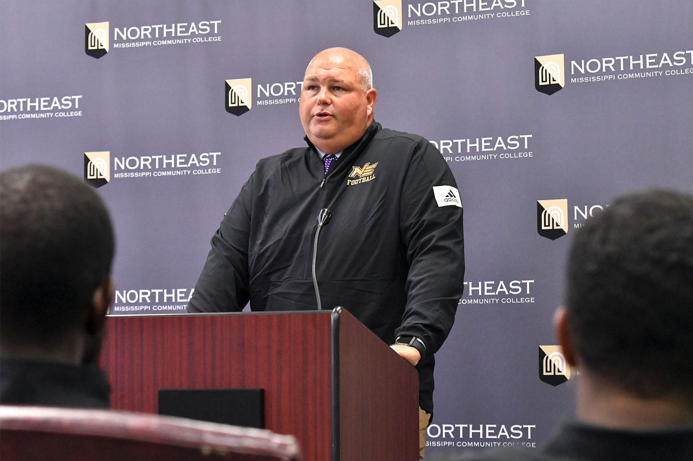 Juco Football Teams Ready To Start Work Community College Djournal Com