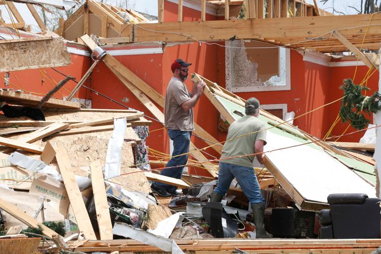 04291421 Storm day 2