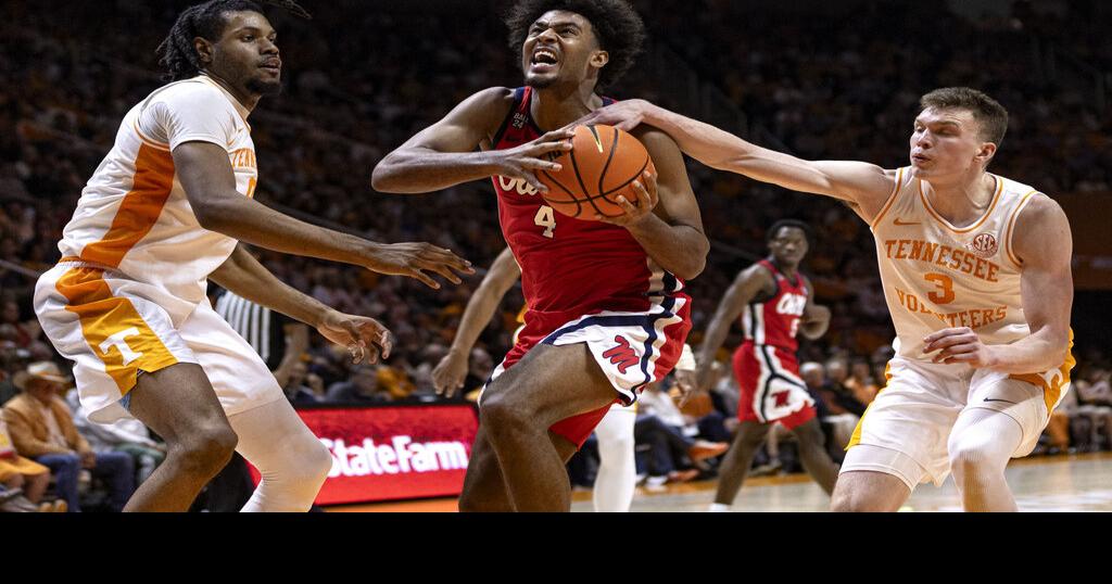 Ole Miss rebounds from first loss with dominant win over Florida Ole