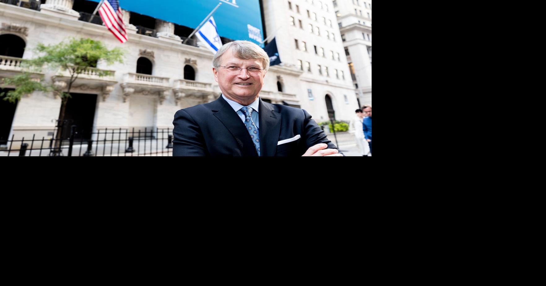 Waycaster’s banking, community background are parallel to personality ...