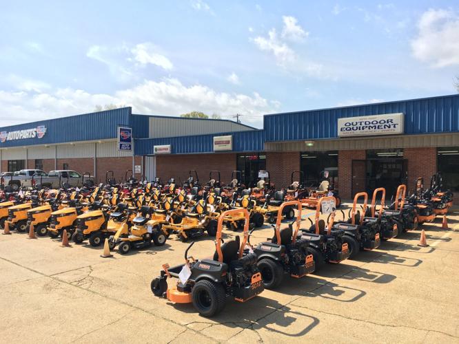 New Albany business specializes in lawnmowers, outdoor equipment