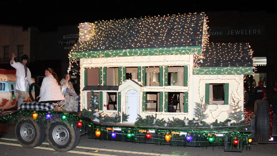 New AlbanyUnion County Christmas Parade spreads holiday cheer New