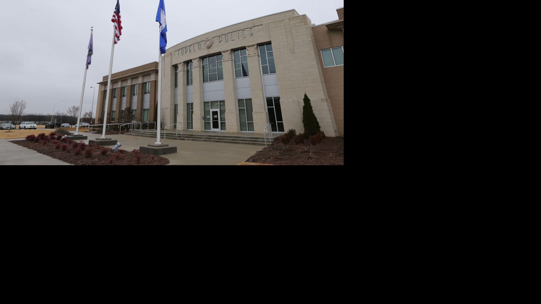 Tupelo mayor orders Mississippi flag removed from police department