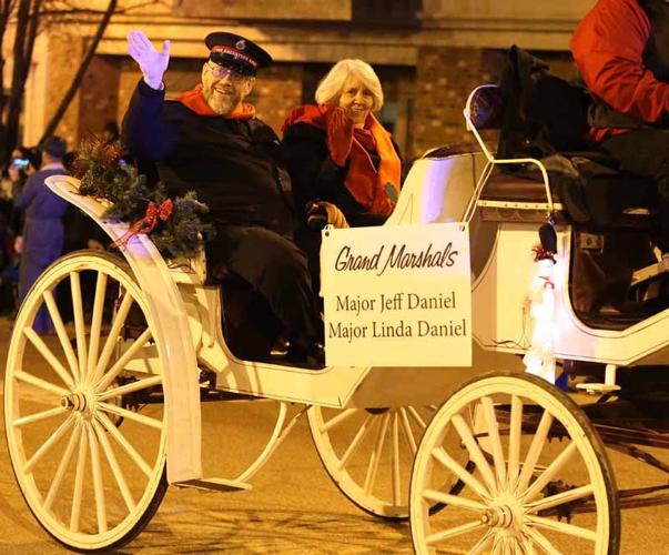 PHOTO GALLERY Tupelo Christmas Parade Arts & Entertainment