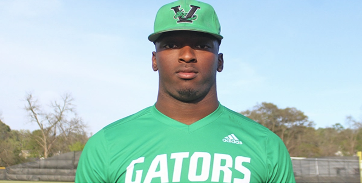 Vicksburg defensive lineman Tyler Carter commits to Mississippi State