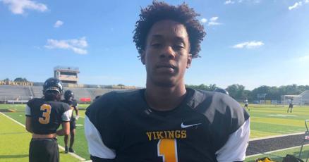 Former Miami cornerback Chris Graves Jr commits to Ole Miss Former Miami cornerback Chris Graves Jr commits to Ole Miss