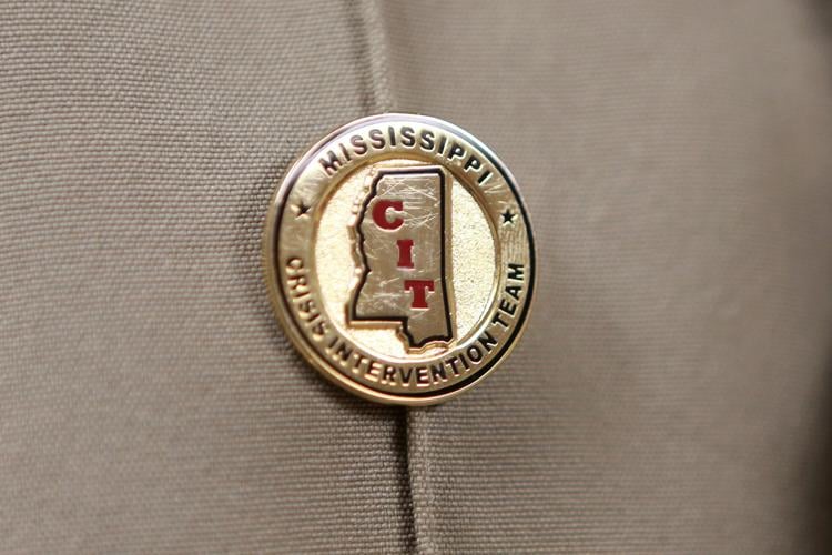 Crisis Intervention Team training helps officers recognize, respond to ...