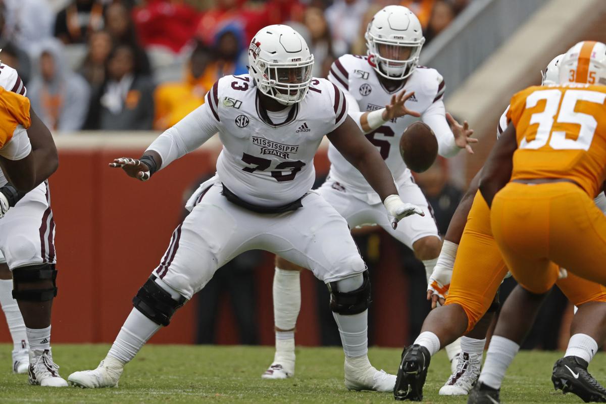 Williams Showcases Versatility At Center Sports Djournal Com