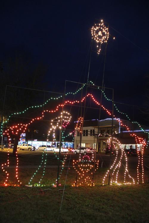 Christmas Lights Chickasaw Djournal.com Christmas Lights - Christmas Lights Chickasaw Djournal.com