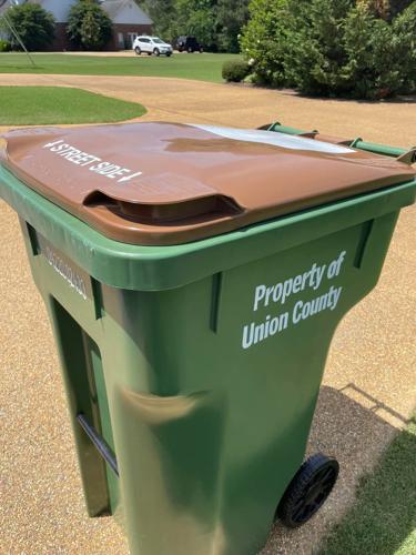 A look at UM's new $4,500 trash cans - The Daily Mississippian