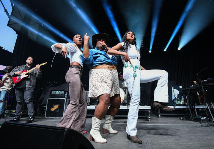 djr-2023-04-29-news-double-decker-bnp9