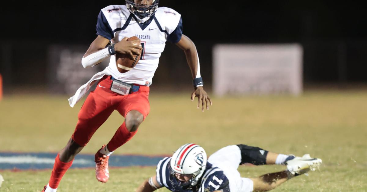Football Roundup Baldwyn dominates, area teams contend in thrillers
