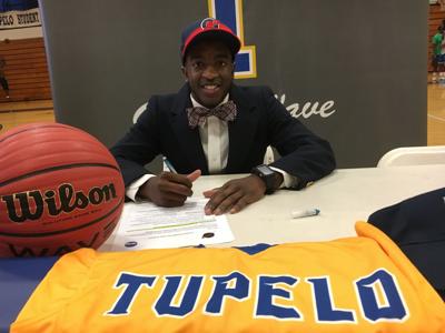 Hereford Becomes Tupelo S Sixth Hoops Signee High School Sports