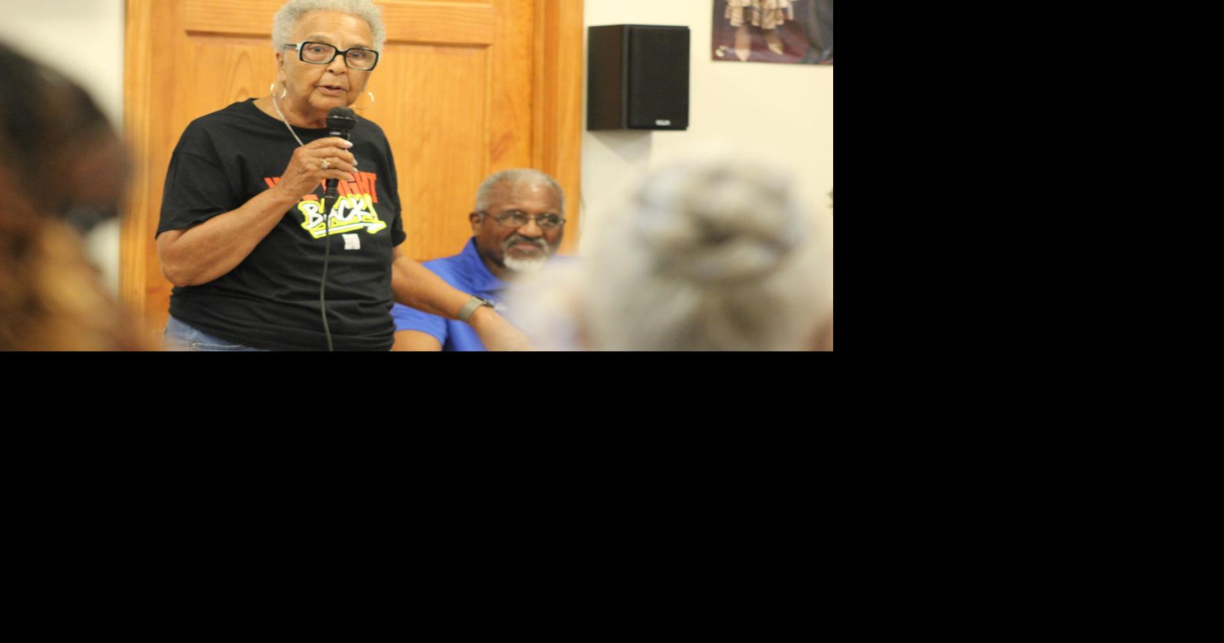 Town hall meeting addresses redistricting maps