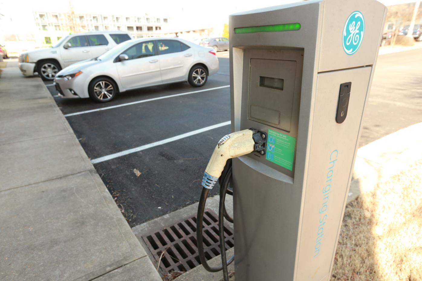 djr-2021-02-26-news-charging-stations-twp1