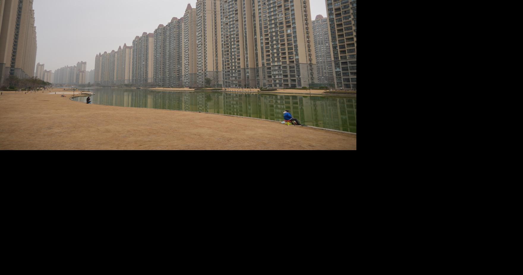 Photos show China's low-cost lifestyle in vast, semiabandoned housing complexes
