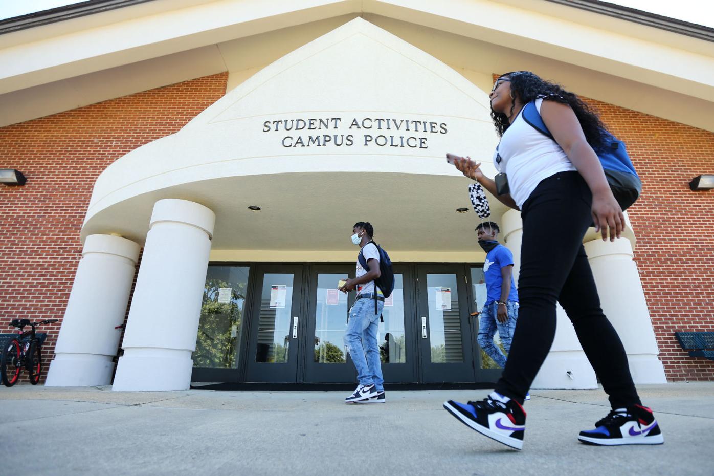 When Does Christmas Break End At Icc Tupelo 2022 Icc Students Return To Campus For First Week Of Classes | Education |  Djournal.com