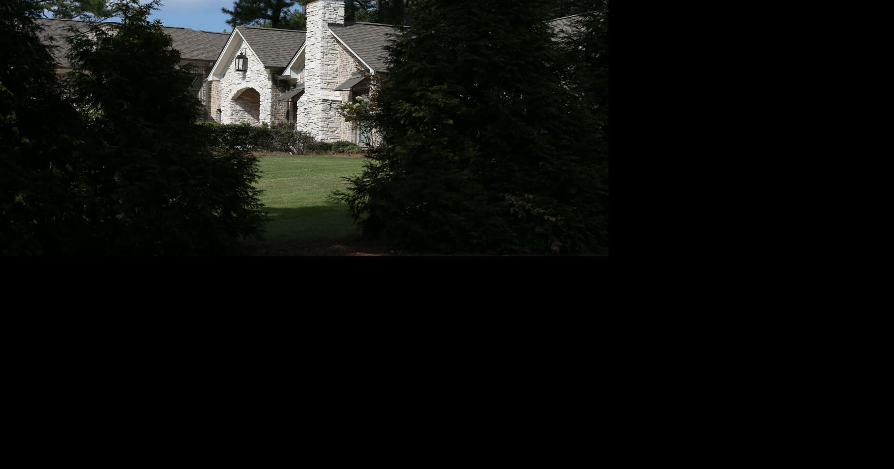 Expansive Pecan Grove home offers plenty of entertainment space for growing family