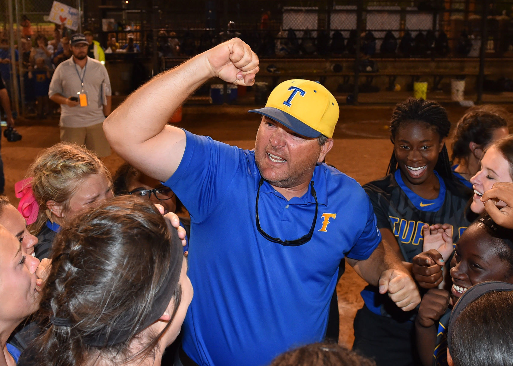Dana Rhea retiring after 26 years as softball coach | High school ...