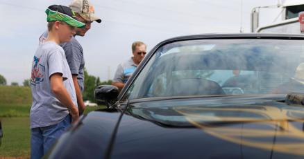 Muscle cars cruise through Tupelo during Bandit Run