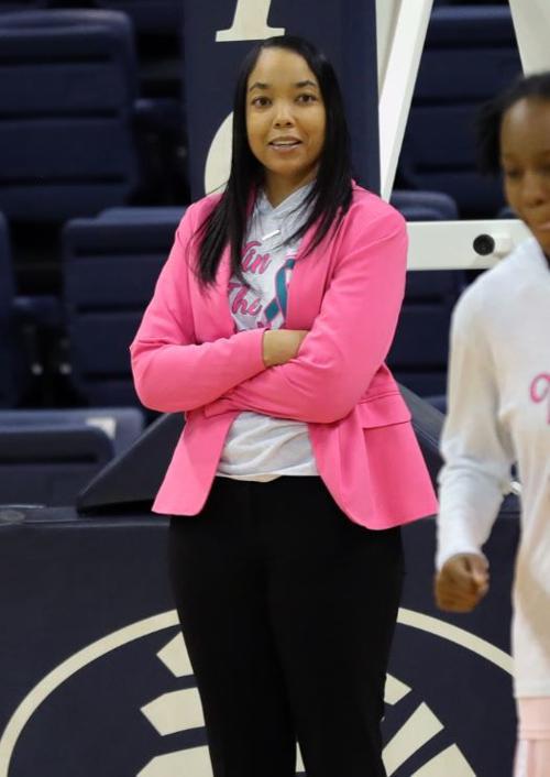 Porter Introduced As New Icc Women S Basketball Coach Itawamba