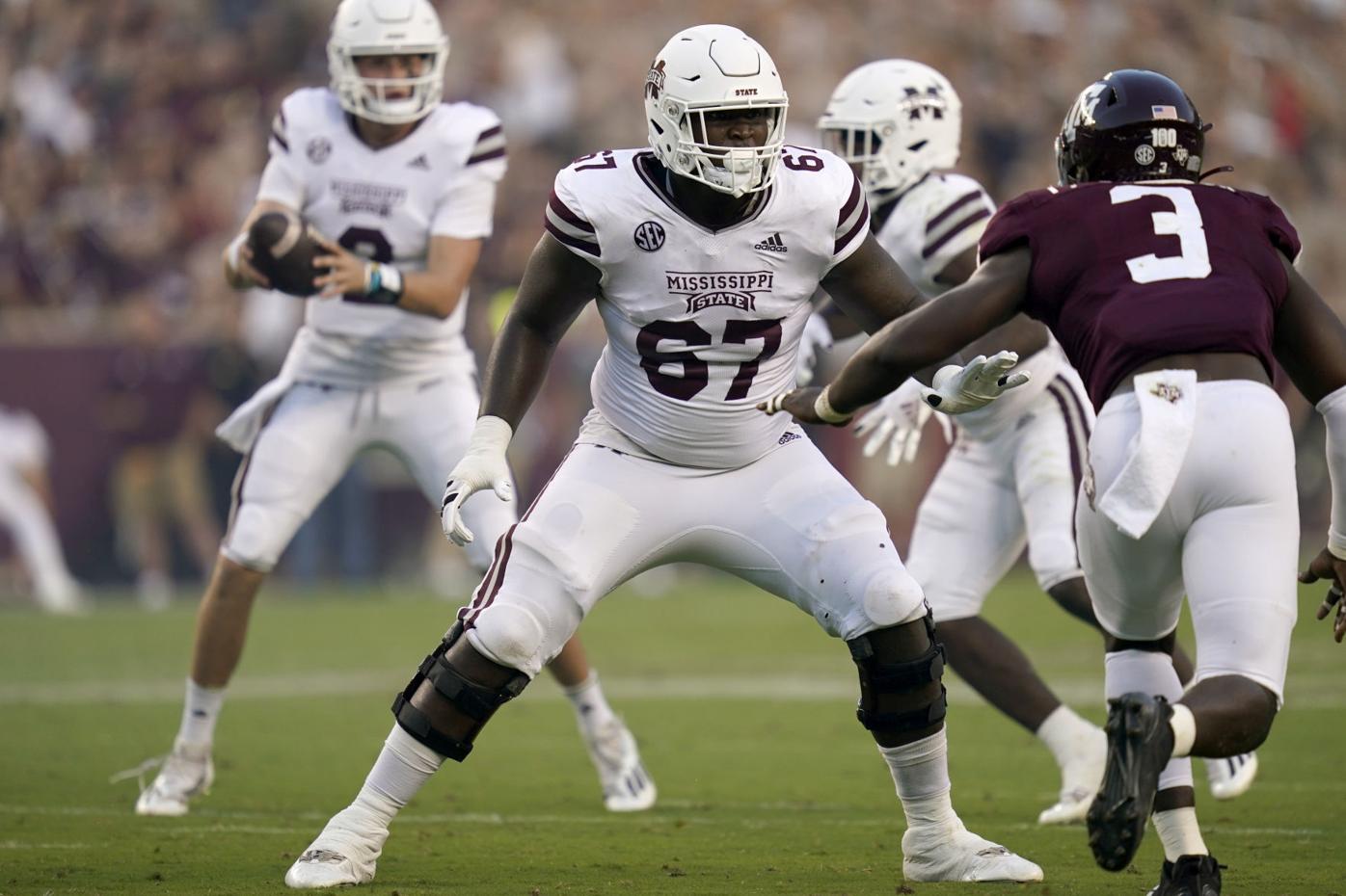 Mississippi State's Cross wins Kent Hull trophy, named state's top  offensive lineman | Mississippi State | djournal.com